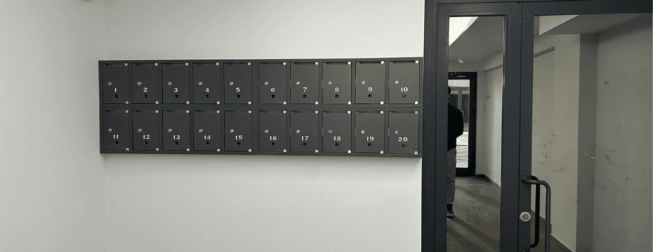 Metal Ayakkabılık ve İlan Panoları - 1